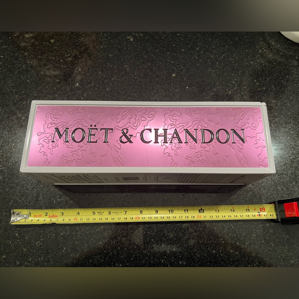 Moët & Chandon Pink Box